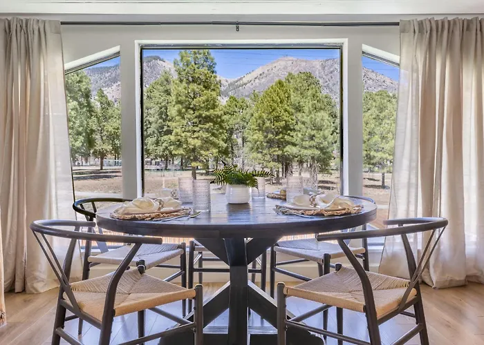 Holiday home Relaxing Mountain Haven By Nature's Doorstep